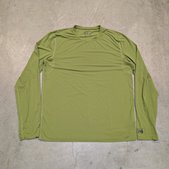 Mountain Hardwear Mens M Green Stretch Long Sleeve Shirt Outdoor Thumb Holes - Picture 1 of 7